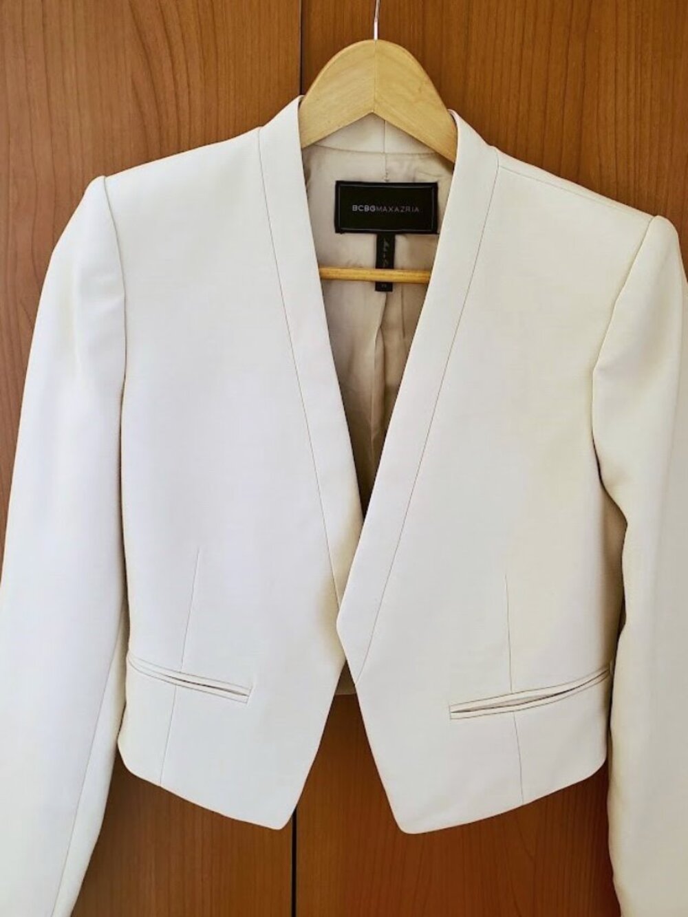 BCBGMAXAZRIA BREN BLAZER cropped open-front blazer cream size XS